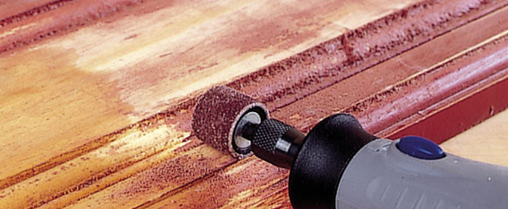 vernis verwijderen van hout Roeselare